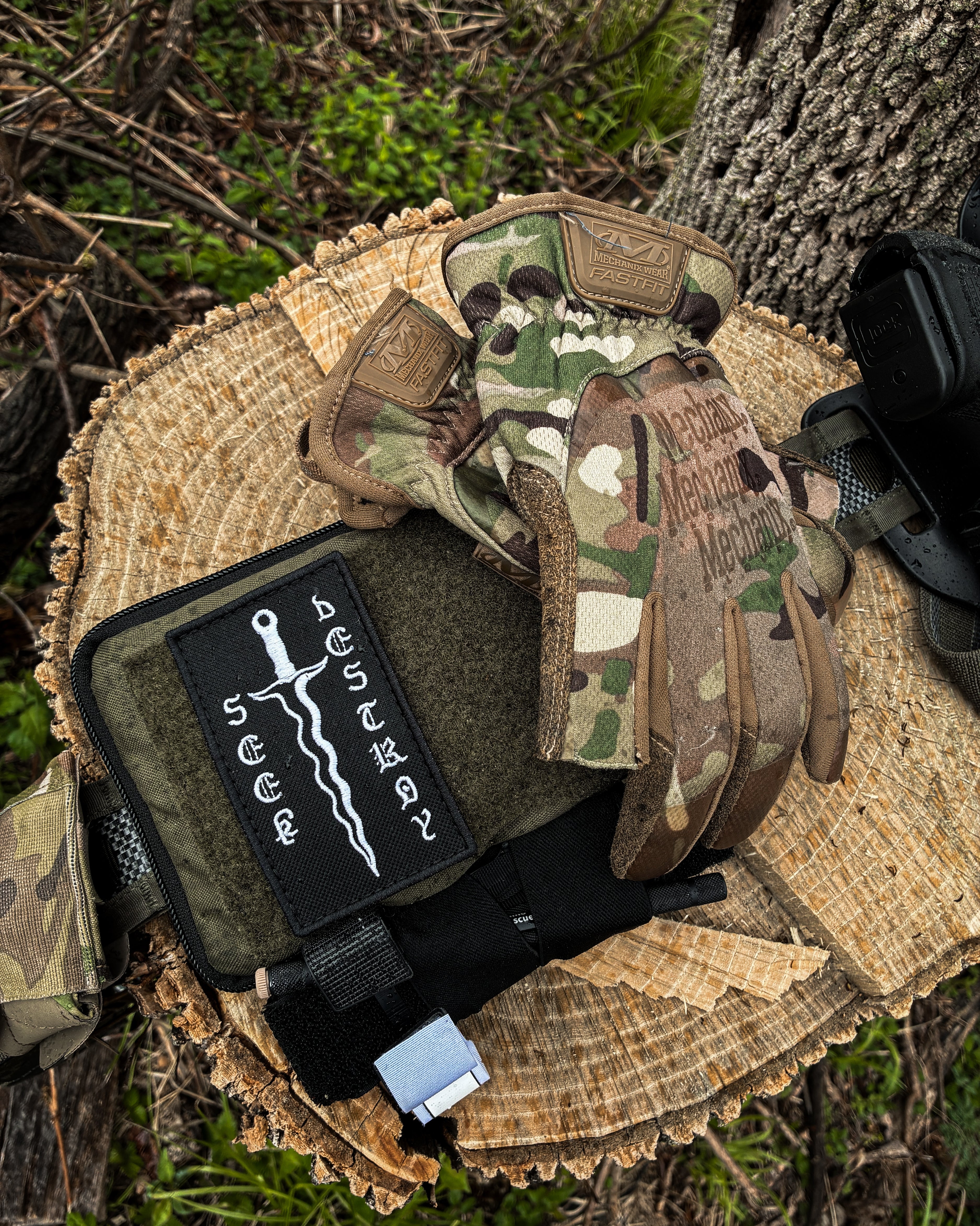 SEEK AND DESTROY VELCRO PATCH 3x5 IN